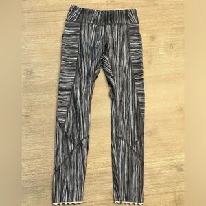 Lululemon yoga pants